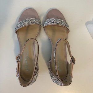 Betsy Johnson Hale Sandal size 6